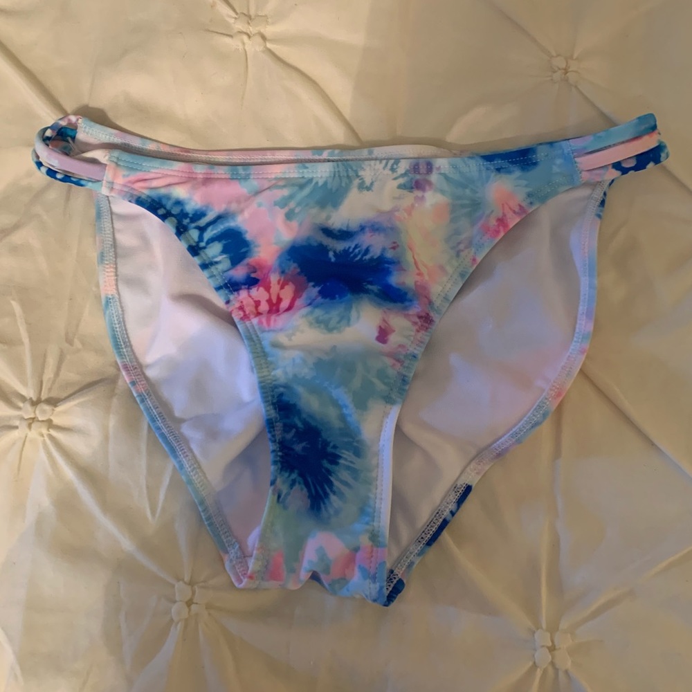 Bikini bottoms